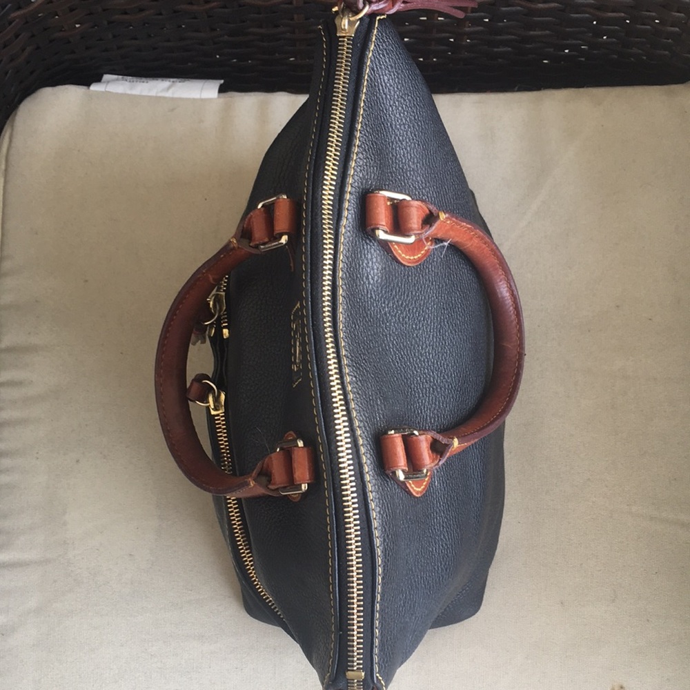 Dooney and Bourke Leather Bag - Picture 4 of 16
